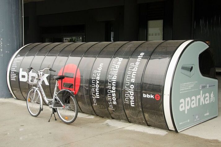 El servicio de aparcamientos seguros para bicicletas consigue en los  primeros días una gran acogida con 450 usuarios